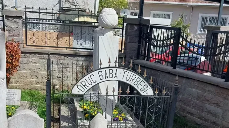 İstanbul’daki Türbeler