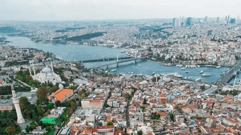 Karaköy'de Görülmesi Gereken Yerler